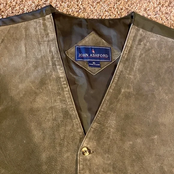 Vintage Size XL John Ashford Men's Charcoal Suede Vest - Picture 3 of 11